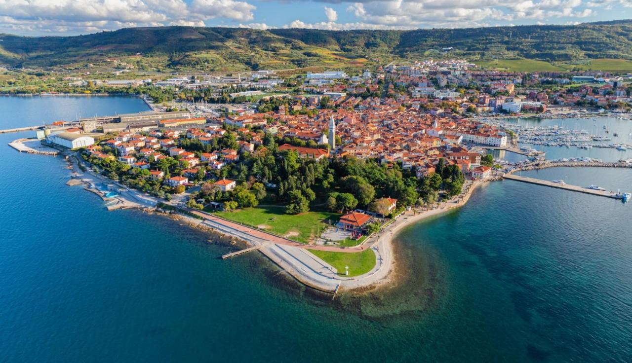 Apartma Tul Izola Esterno foto
