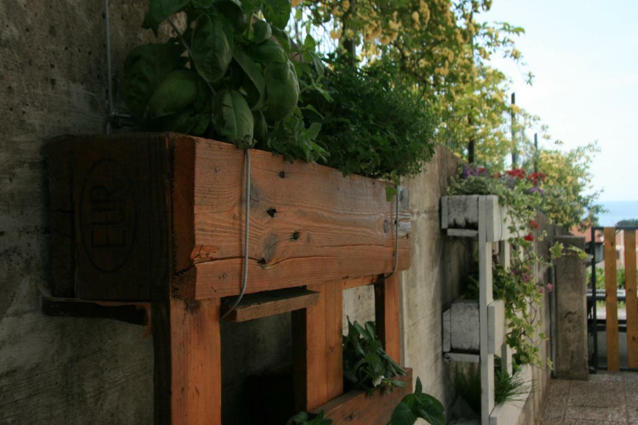 Apartma Tul Izola Esterno foto